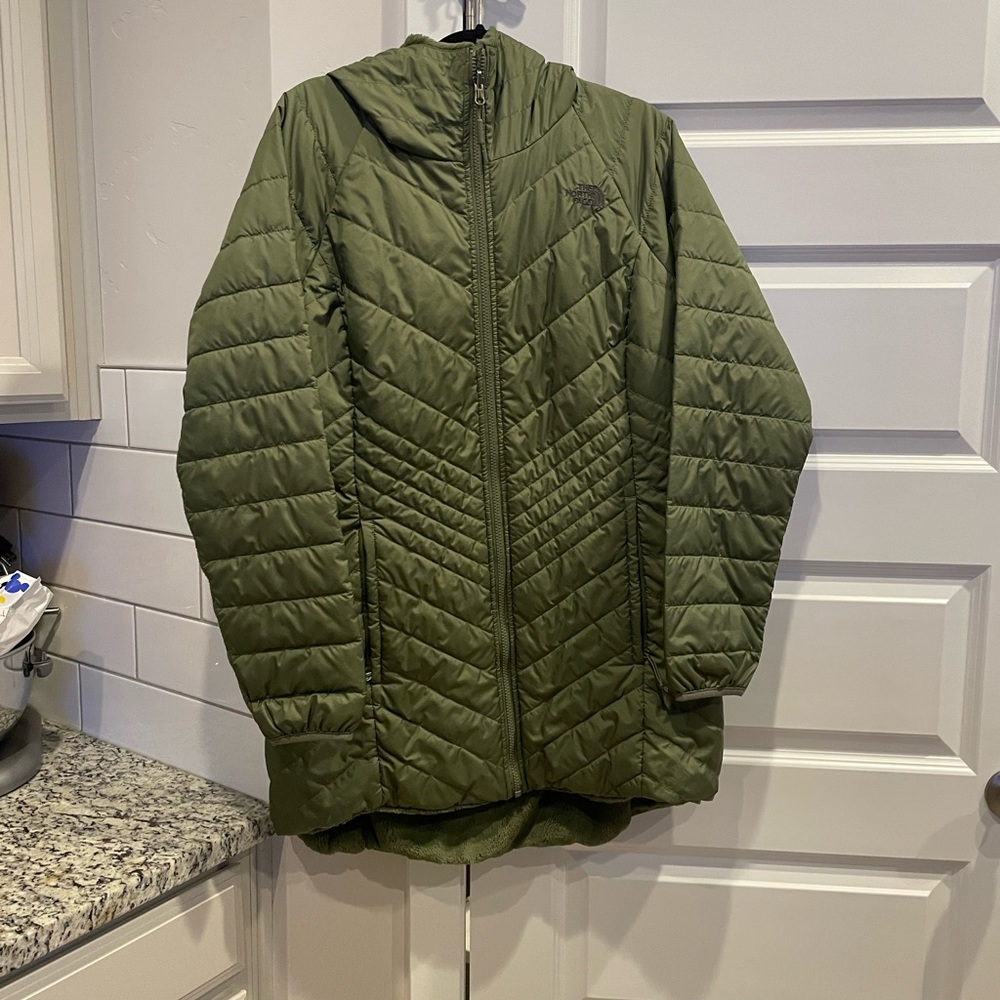 The north face reversible down coat XL like new